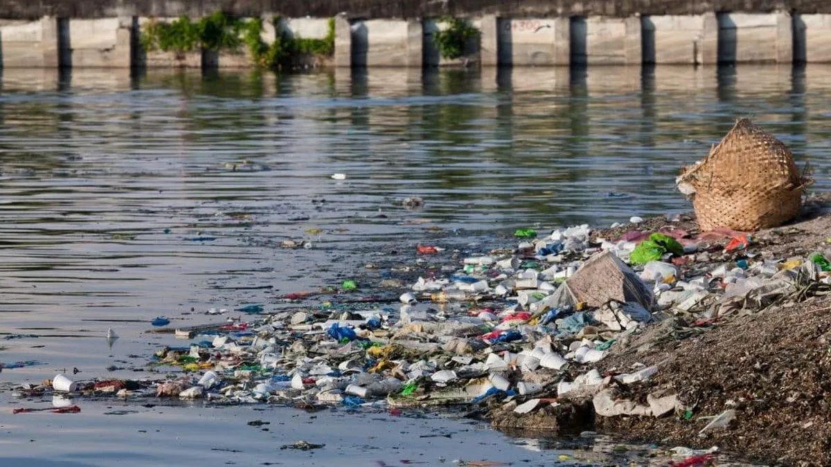 Agua contaminada y su impacto en la salud.
