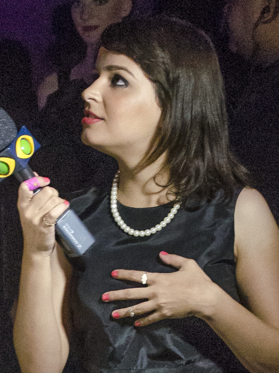 Amanda Ramalho, jornalista e podcaster autista